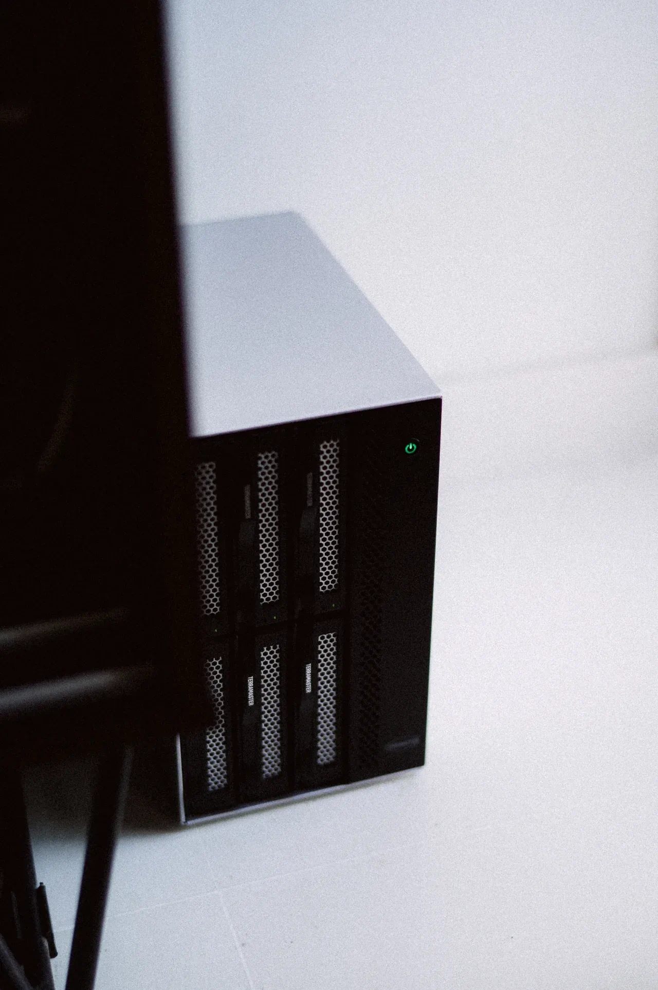 QNAP NAS used for homelab storage
